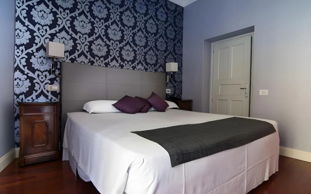 Отель Alexandra