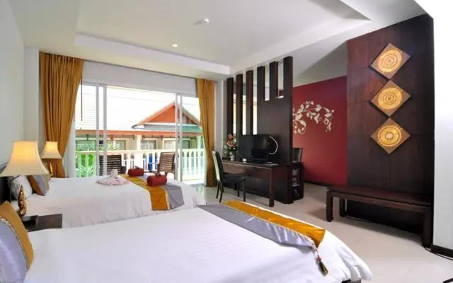 Baan Karonburi Resort