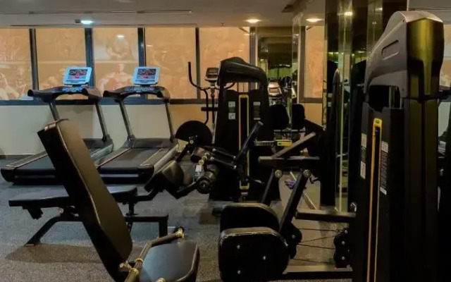 Violet Al Azizia Hotel