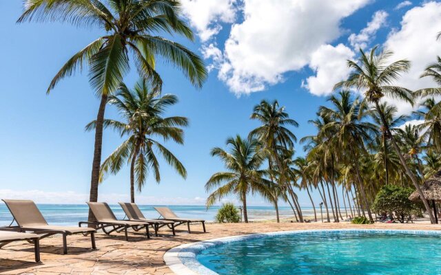 Курортный отель Karafuu Beach Resort & Spa