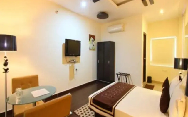 Hotel M Gachibowli by OYO Rooms