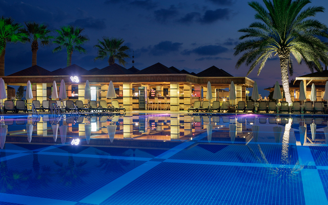 Crystal Tat Beach Golf Resort & Spa - All Inclusive