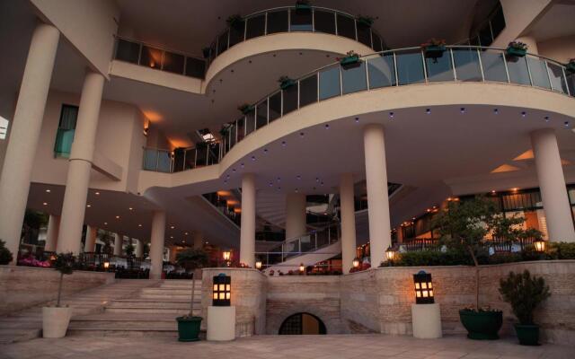 L'ancora Beach Hotel