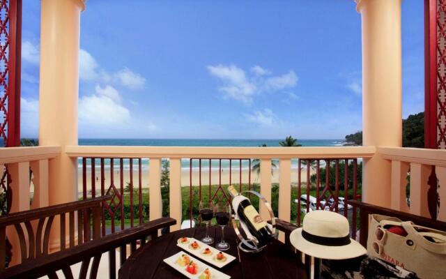 Отель Centara Grand Beach Resort Phuket 