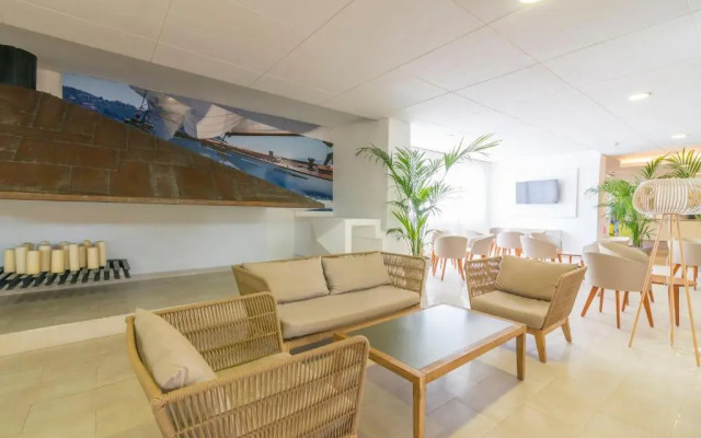 azuLine Hotel Bergantín