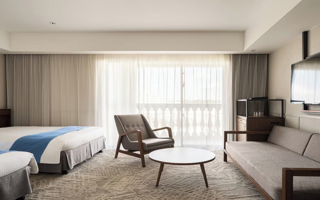 Lequ Okinawa Chatan Spa & Resort