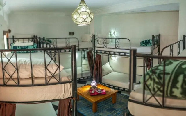 Amour d'auberge - Hostel