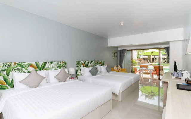 The Briza Beach Resort Khaolak