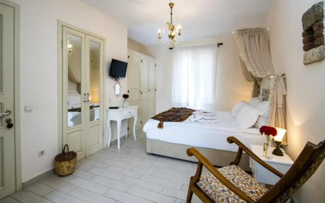 Alacati Min Otel