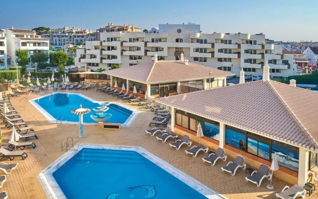 Oceanus Aparthotel