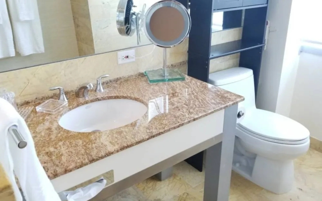 CONRAD 2 Bed APT Brickell-Free Parking