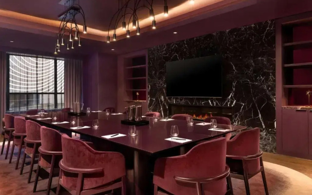 Revery Toronto Downtown, Curio Collection by Hilton