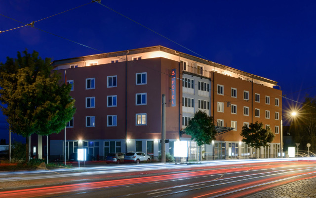 Amedia Dresden Elbpromenade, Trademark Collection by Wyndham