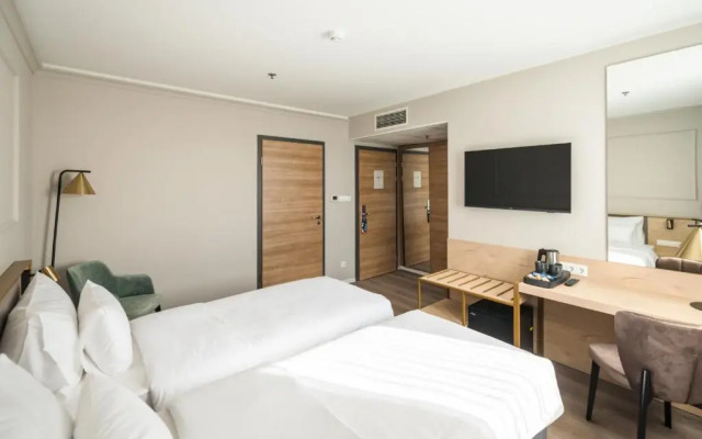 Expo Tower by Mellow Mood Hotels