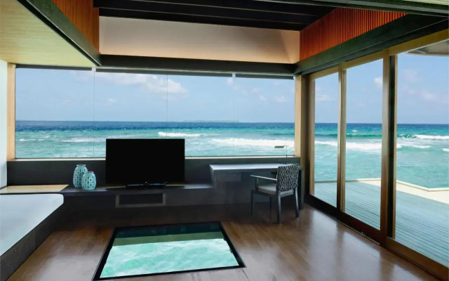 The Westin Maldives Miriandhoo Resort