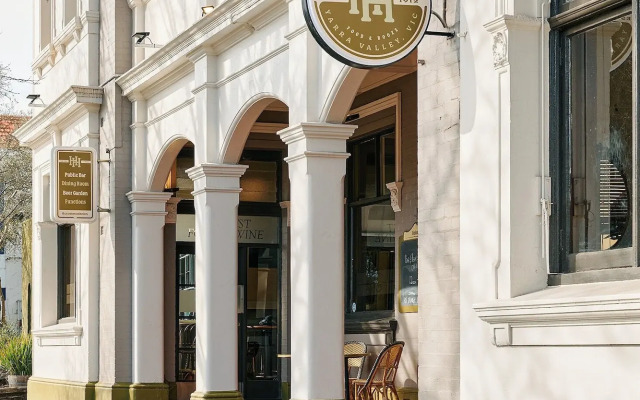 Healesville Hotel