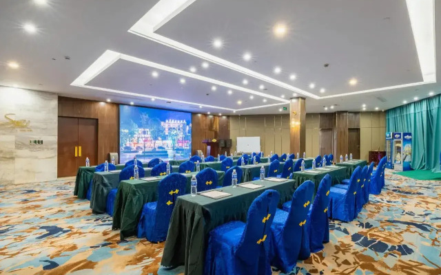Wan Tsui Tong Riverside Hotel