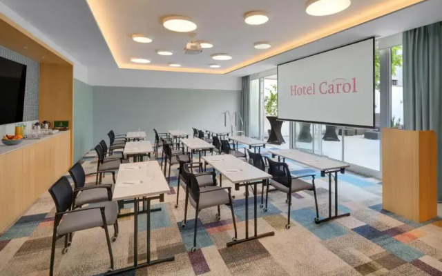Hotel Carol