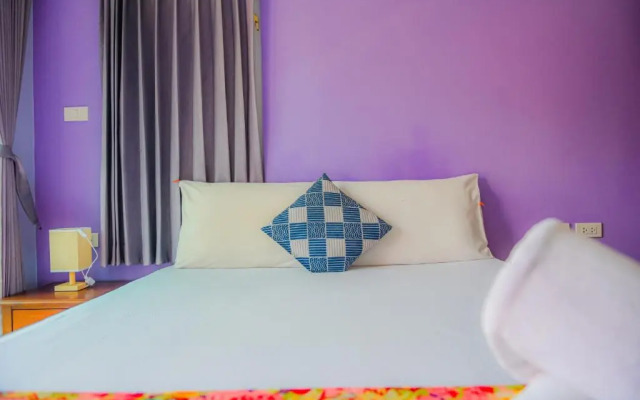 Patumnak Beach Guesthouse