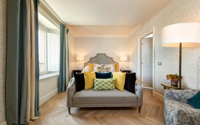 Hotel Savoy