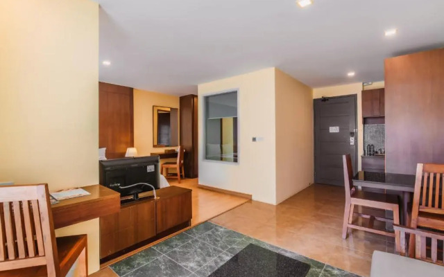 Elite Suites Patong Hotel