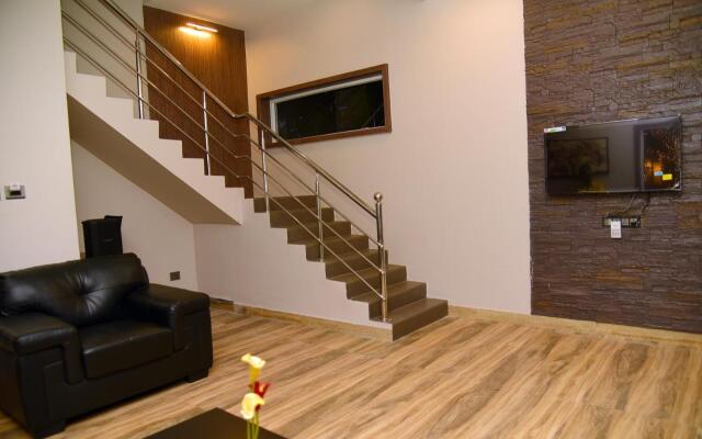 D'WAYFARER INN Resort Erode
