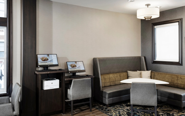 Residence Inn By Marriott Milwaukee Brookfield