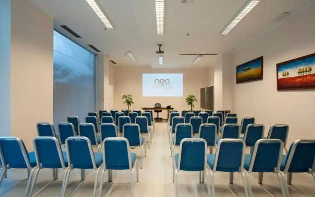 NEO Hotel