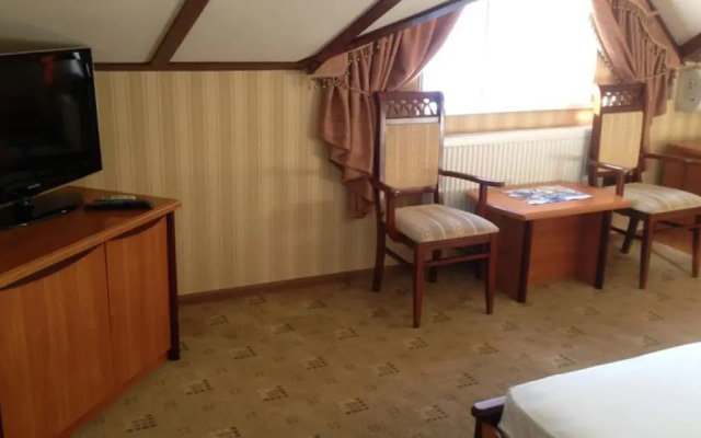 Western Suites Hotel