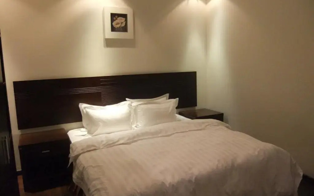Armada Palace 1