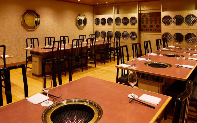 RIHGA Royal Hotel Osaka, Vignette Collection by IHG