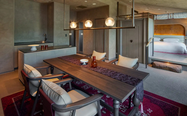 Okazaki Double Suite (풀 더블 침대) 사진 1