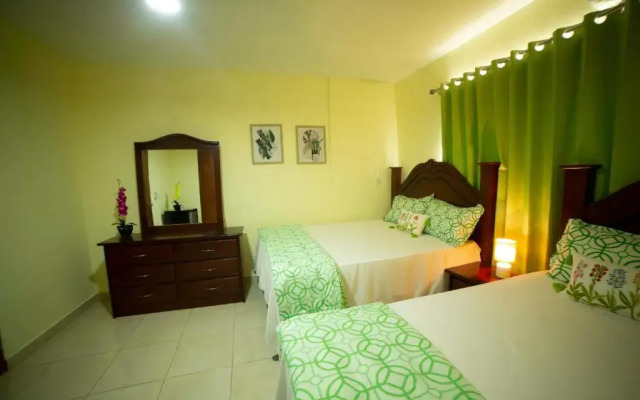 Enrique Hotel 
