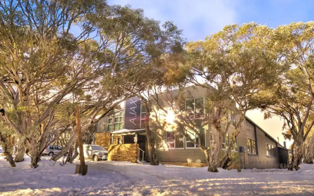 Ajax Ski Club Lodge