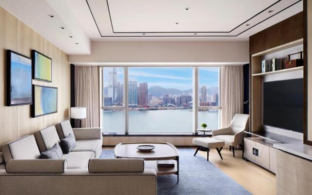 Four Seasons Hotel Hong Kong