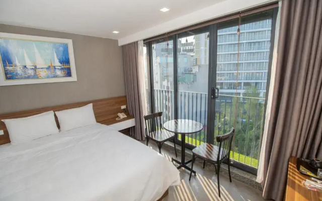 Hanoi Lake View Hotel & Travel