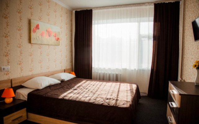 Hotel "Meridian"