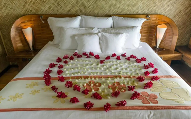 Intercontinental Bora Bora Le Moana Resort