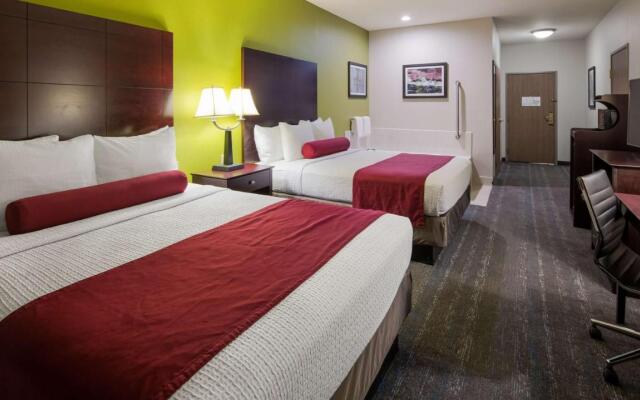 Best Western Plus Mansfield Inn & Suites