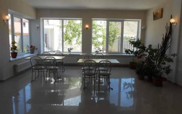 Guest House Viktoria