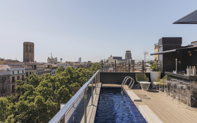 Bagues, a Small Luxury s of the World
