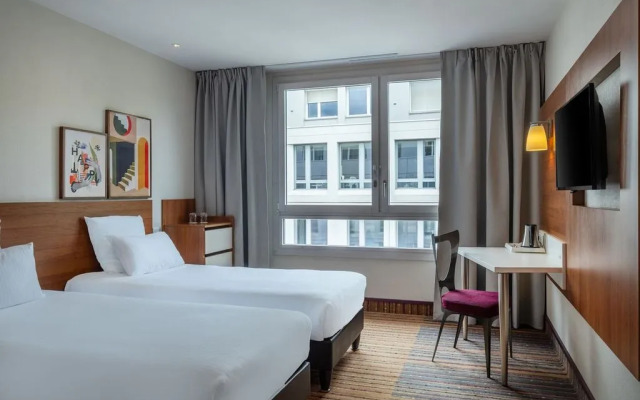 Spark by Hilton Lyon Ouest Hotel
