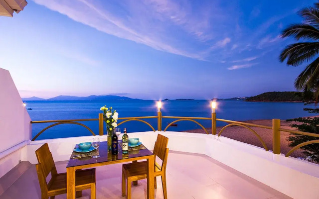 B1 Beachfront Apartments