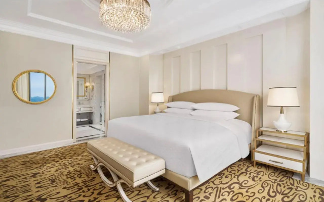 Four Points by Sheraton Lang Son