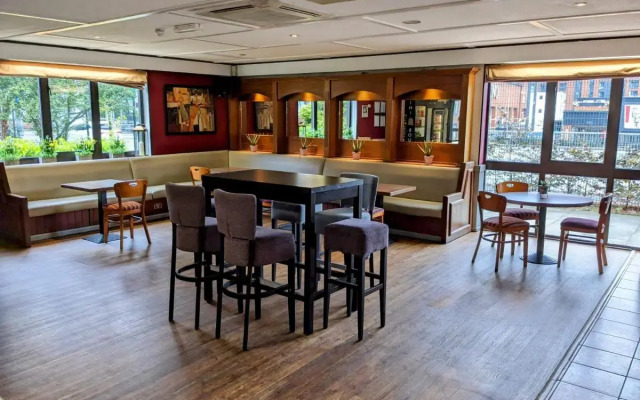 Travelodge Manchester Central Riverside