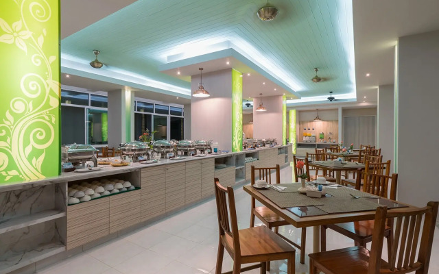 The Briza Beach Resort Khaolak