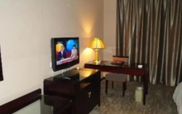 Jinan Huanlian Lucaihuang Business Hotel