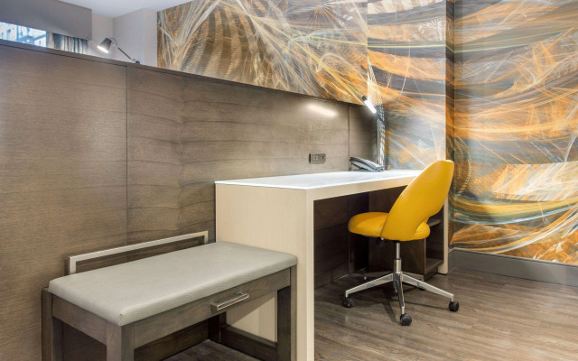 Cambria Hotel Downtown-Center City