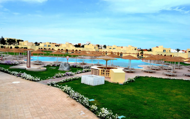 Tia Heights Makadi Bay (Formerly Le Meridien Makadi Bay)