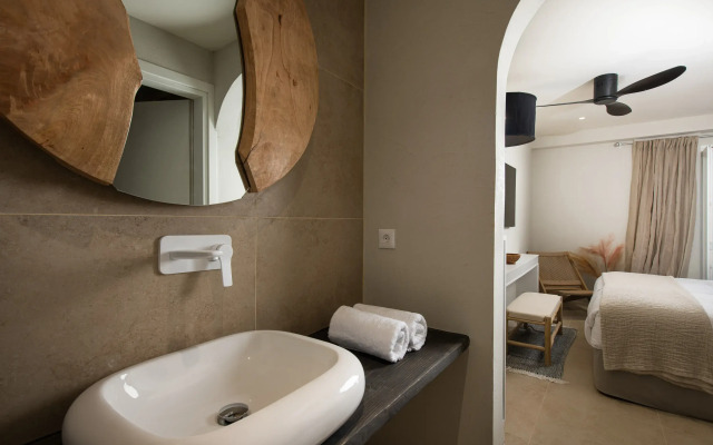 Bios Santorini Vegan - Vegetarian Boutique Hotel 